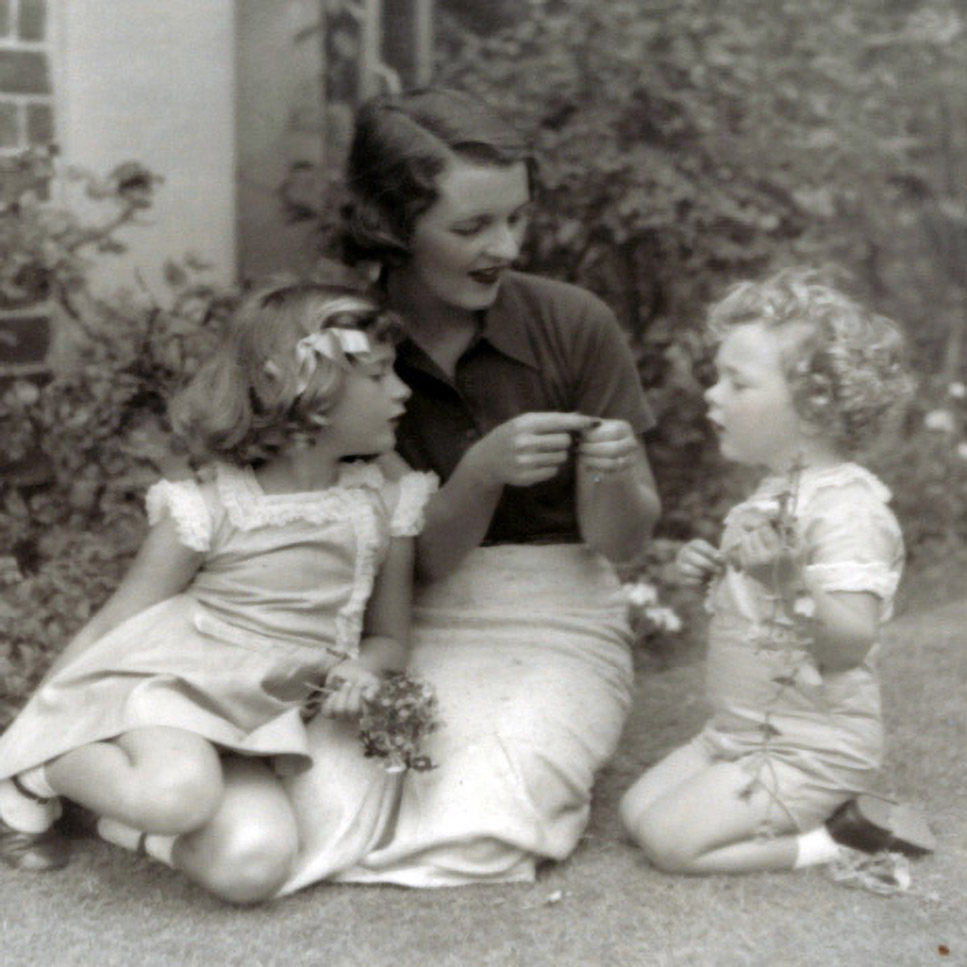 Betty Fairfax, with her children Caroline (L) and James (R) at Barford, c 1935.